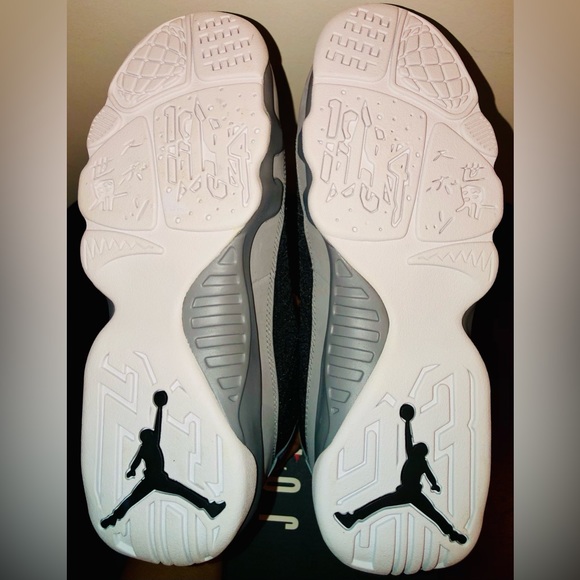 AIR JORDAN 9 RETRO “PARTICLE GREY” BRAND NEW GRADE SCHOOL SIZE 7Y - Picture 4 of 5